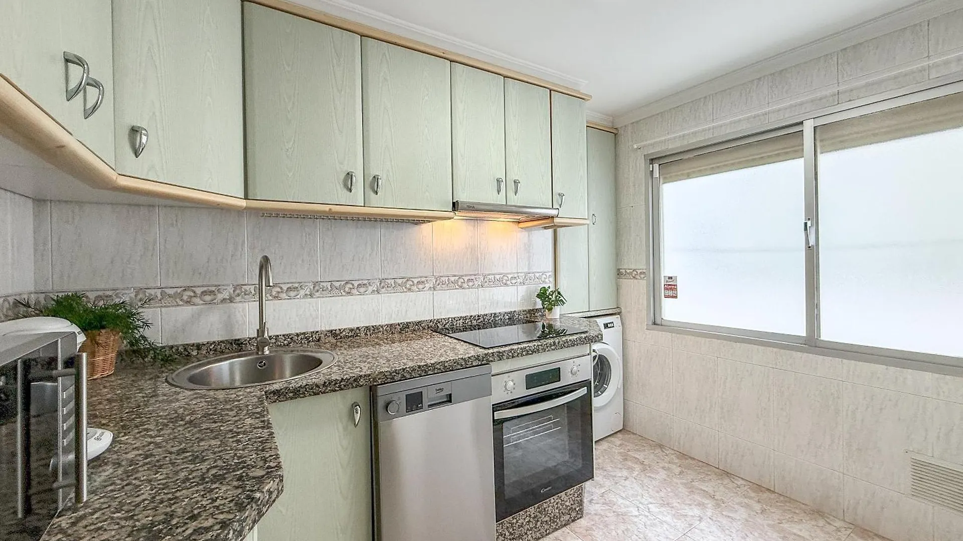 Hanami Apartment Goya Estepona 0*,